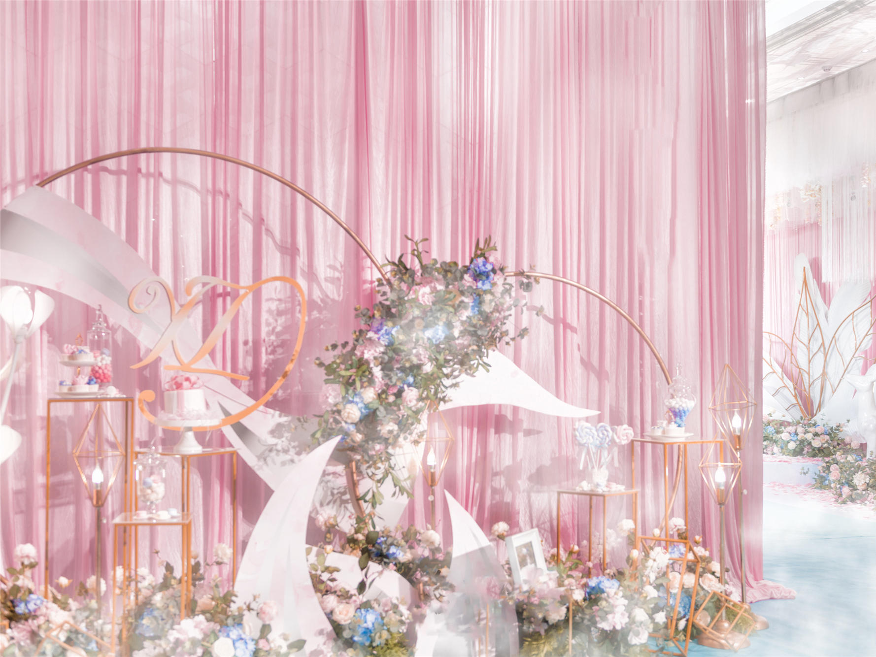 粉色梦幻婚礼  赠送首席四大金刚