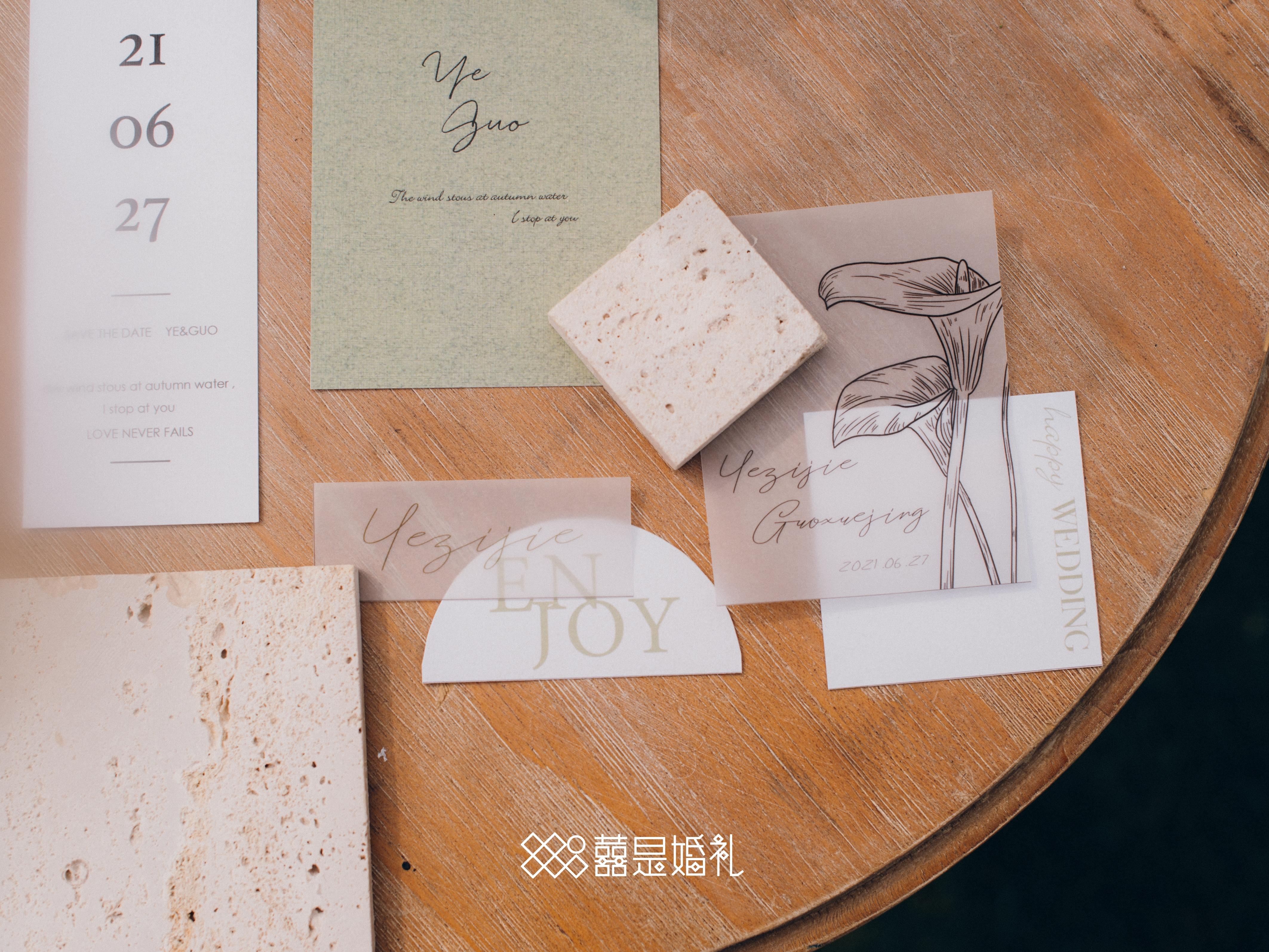 简约清新的白色系户外婚礼