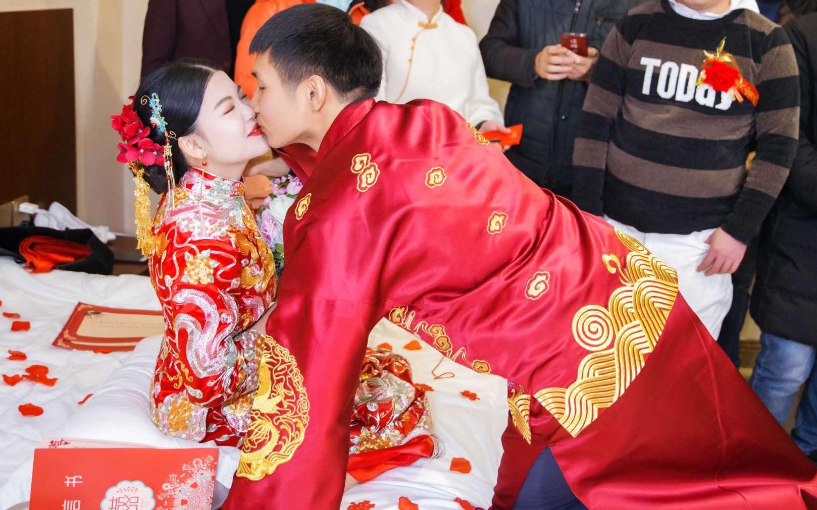 中式龙凤褂，出门纱-小伍福 