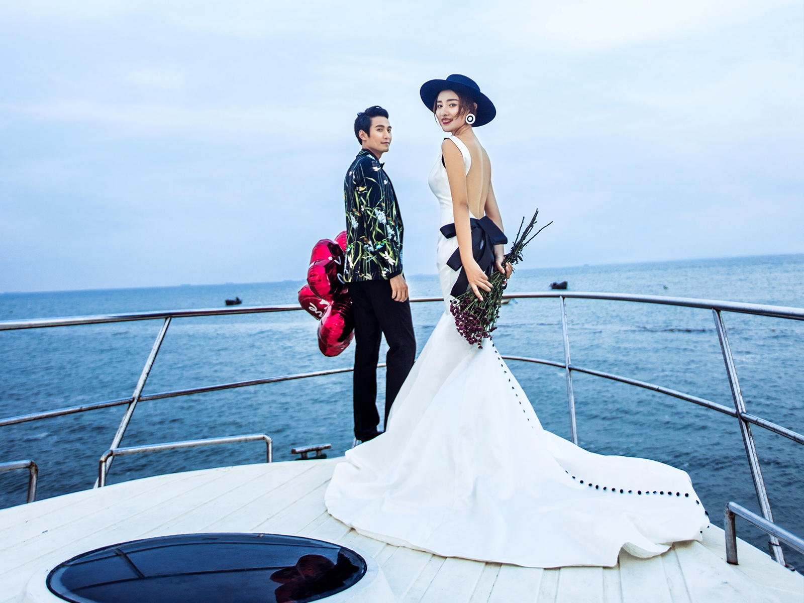 游艇婚纱_游艇婚纱搭配图片大全(2)