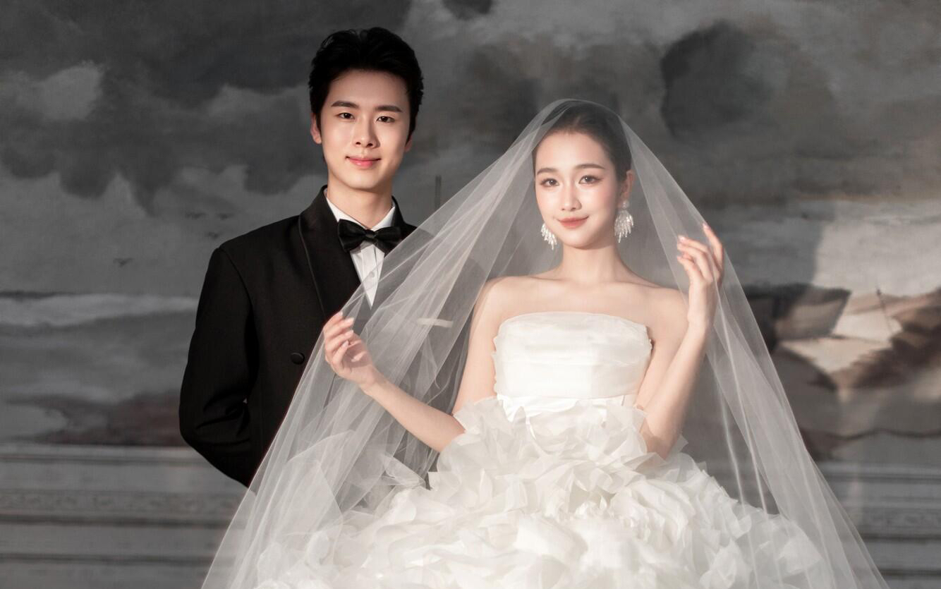 一眼沦陷｜室内油画婚纱照真的太好看了