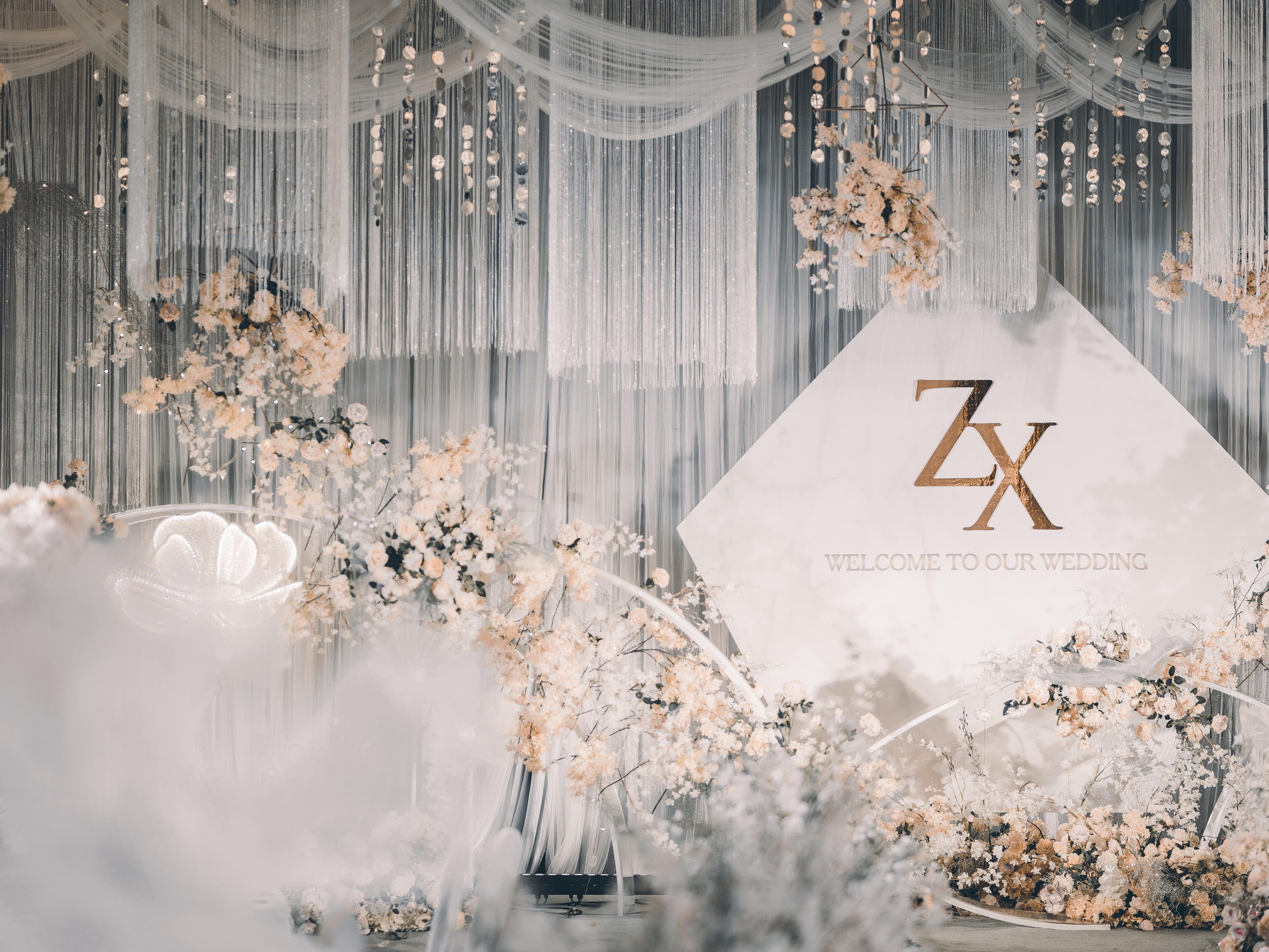 【际遇】灰白色时尚风格婚宴布置婚礼策划 