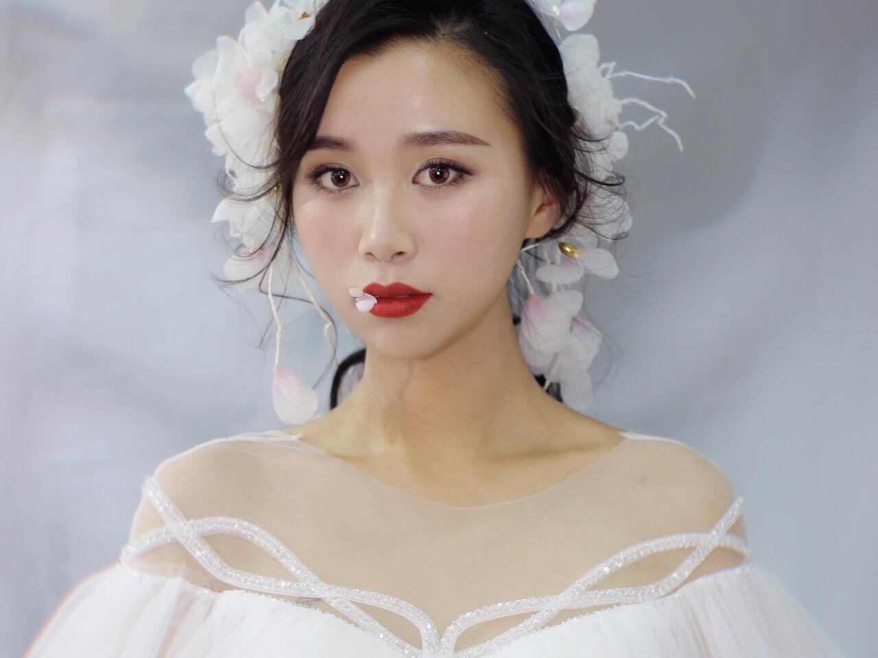 【TT婚纱】婚纱+跟妆超值套餐