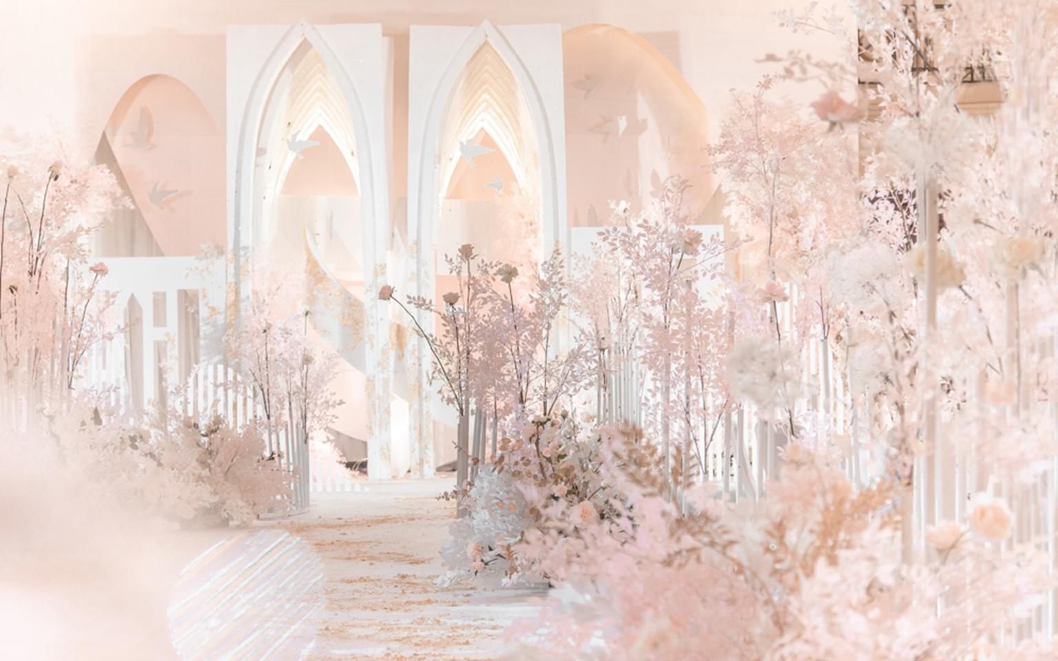 莫兰迪粉奶油色|梦幻风室内婚礼