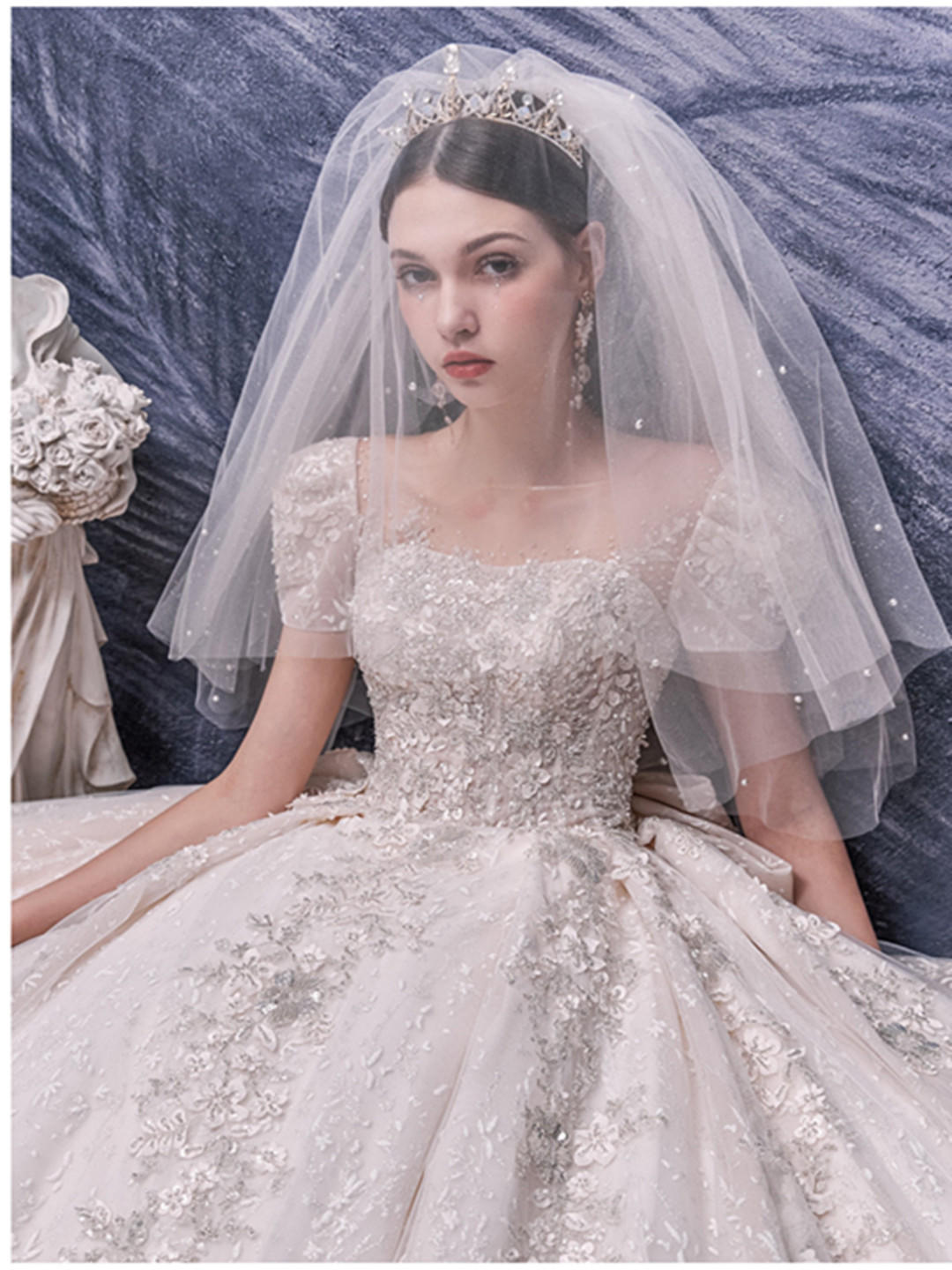 时尚优雅大气仪式主婚纱3件套