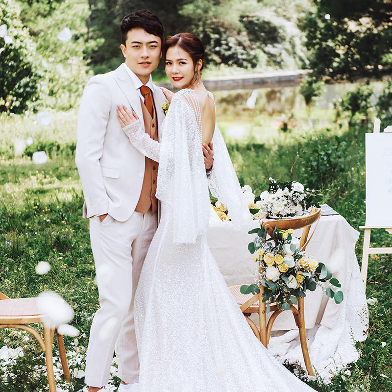 楚雄<2内1外>婚纱摄影套餐