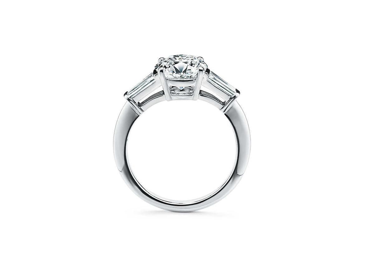 FASCINE | 70分四爪镶轻奢求婚钻戒