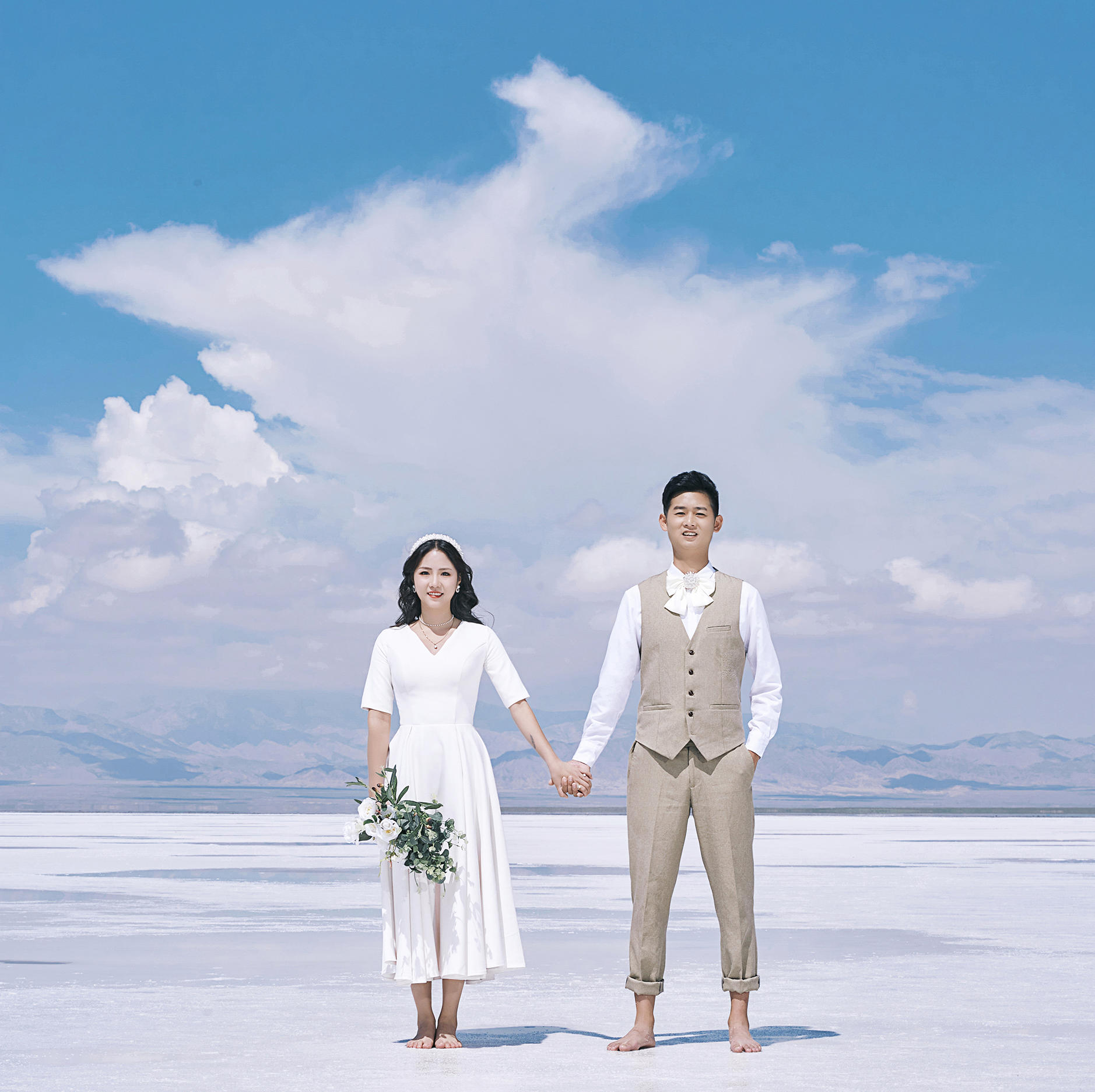 茶卡盐湖旅拍婚纱照情定天空之境