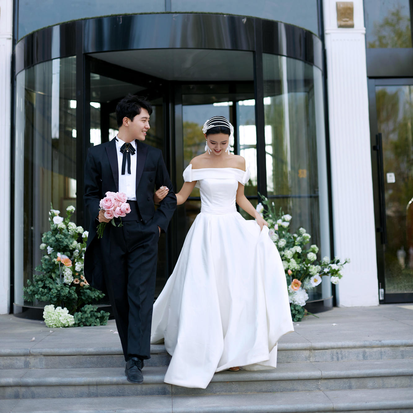 白銀婚紗照+劉家峽外景拍攝+6服6造+總監(jiān)團隊