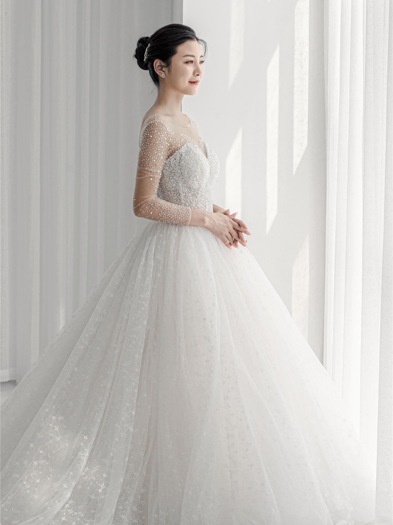 高端奢华|精选高定品牌婚纱+精品四件套+全程跟妆