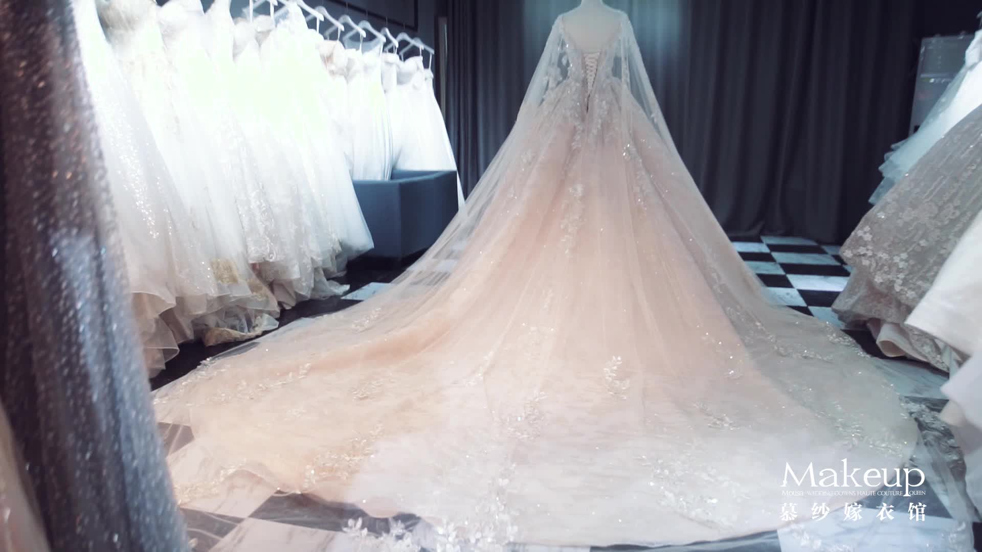 【畅销爆款租赁】婚纱高定3件套+伴娘服4件