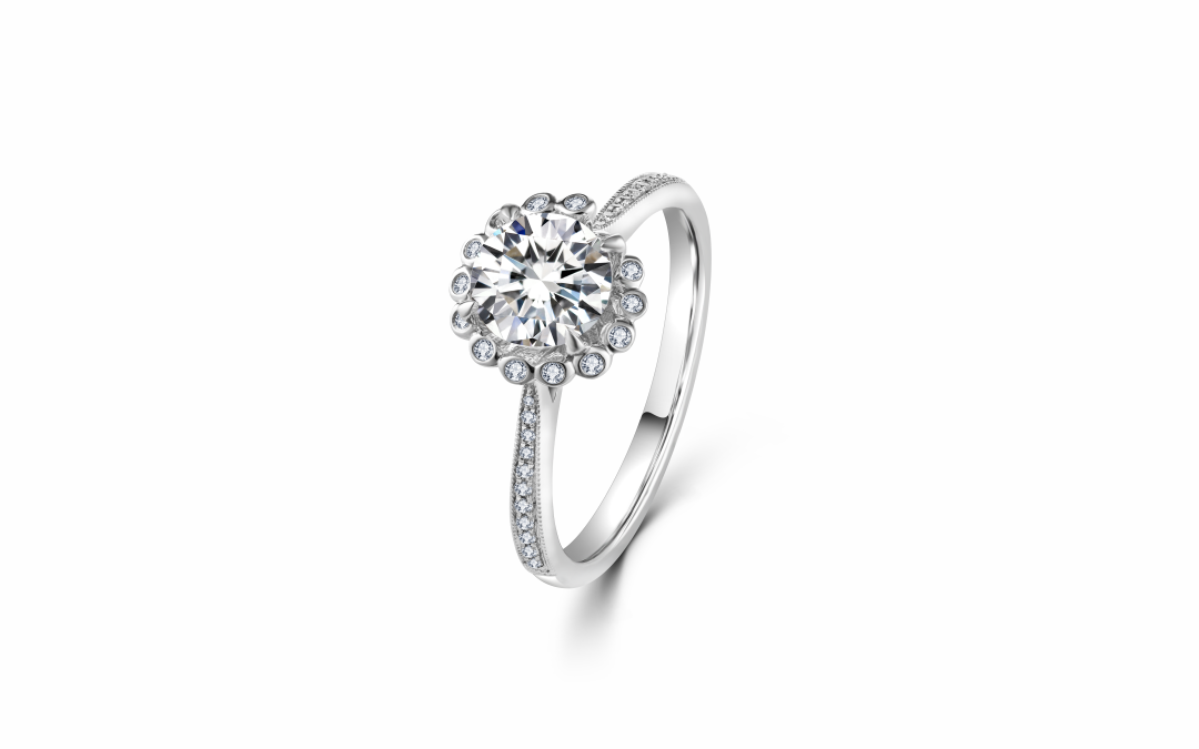 求婚先买个普通戒指再买钻戒可以吗