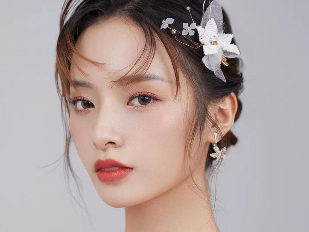 高端星級新娘全天跟妝-廣佛總監化妝師贈伴娘妝特惠