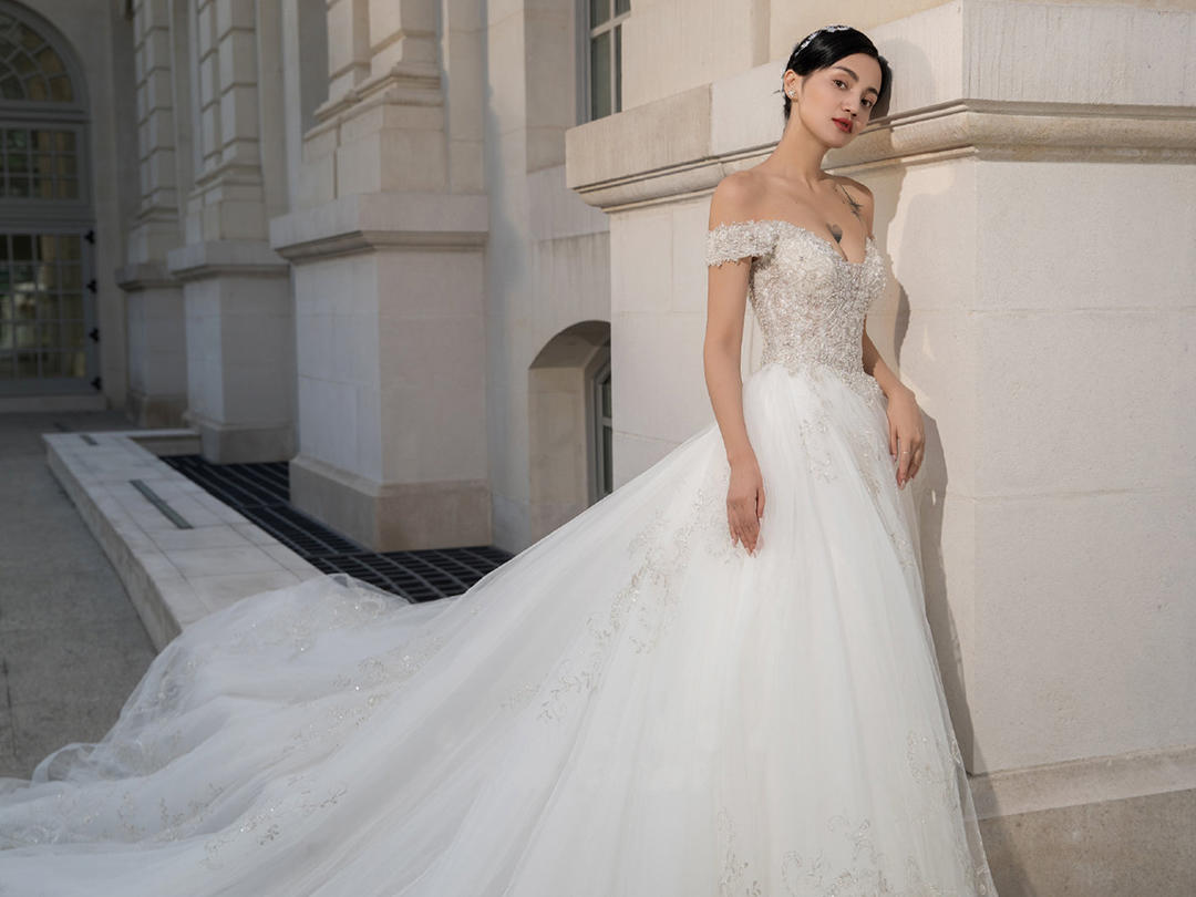 【女神甄选】轻奢婚纱礼服5件套+尊享私密服务