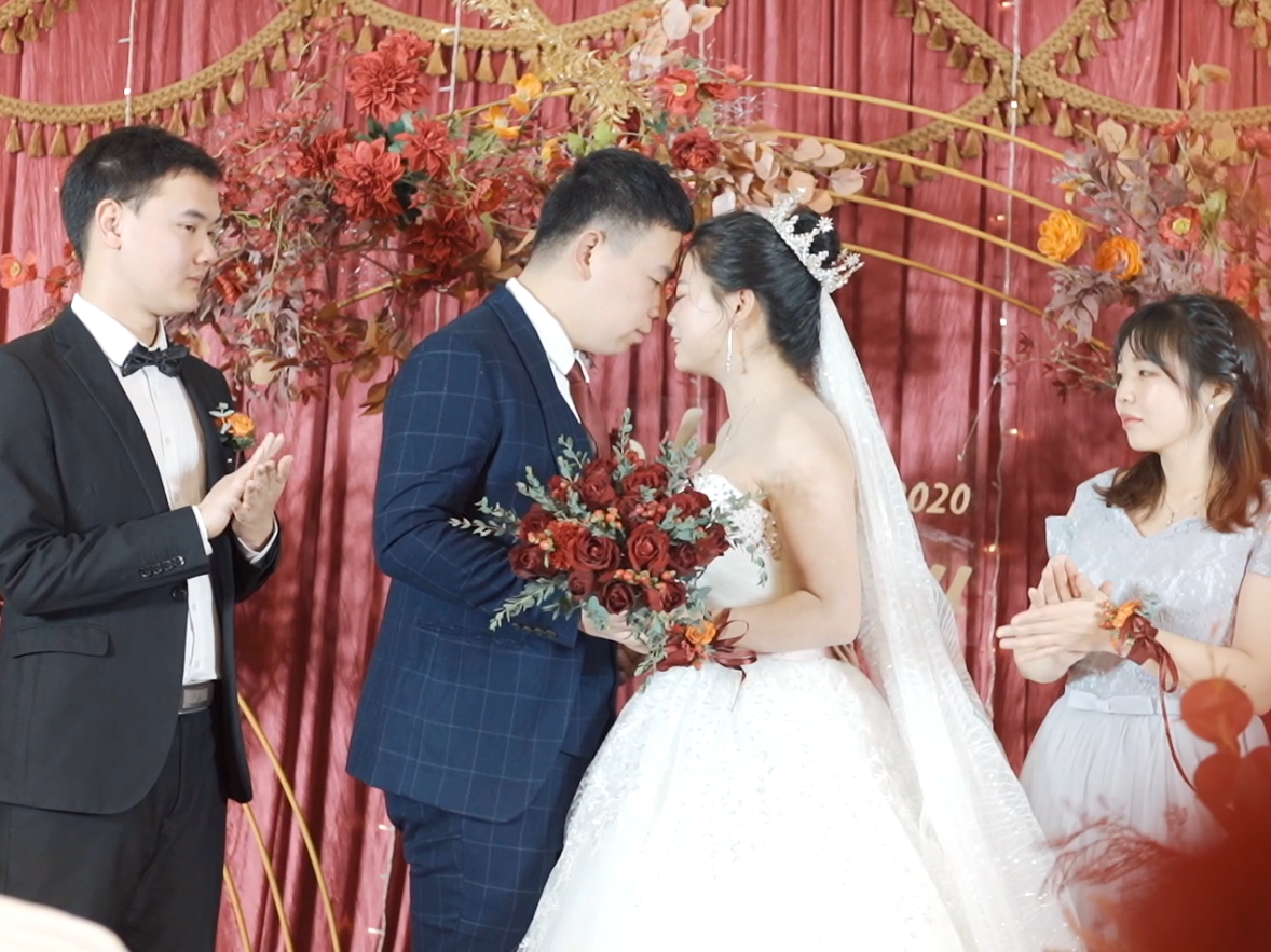 7566包含人员灯光音响 春暖花开 全新方案