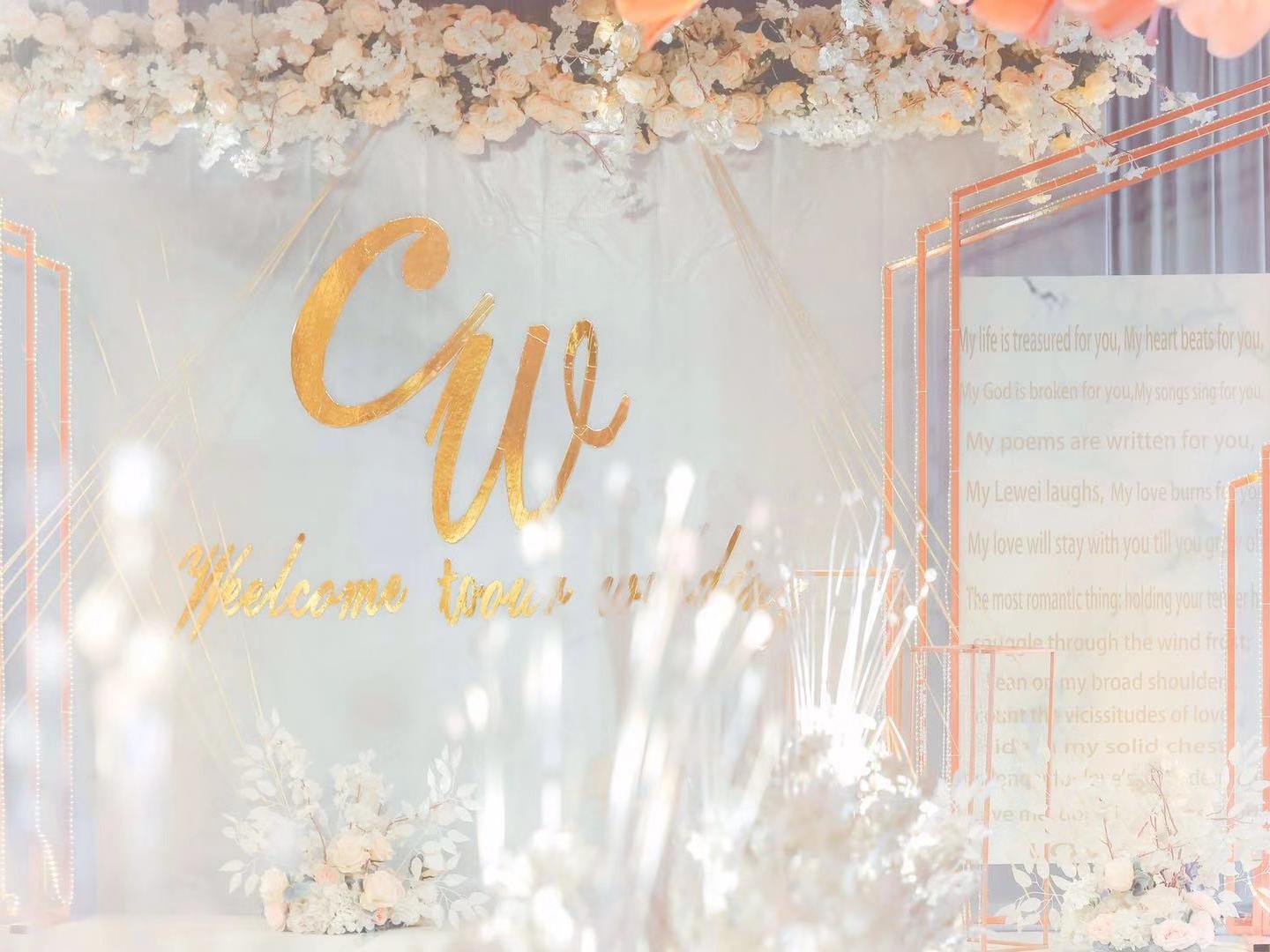 【送云南6天5晚豪华游】主持，摄像，化妆师包套