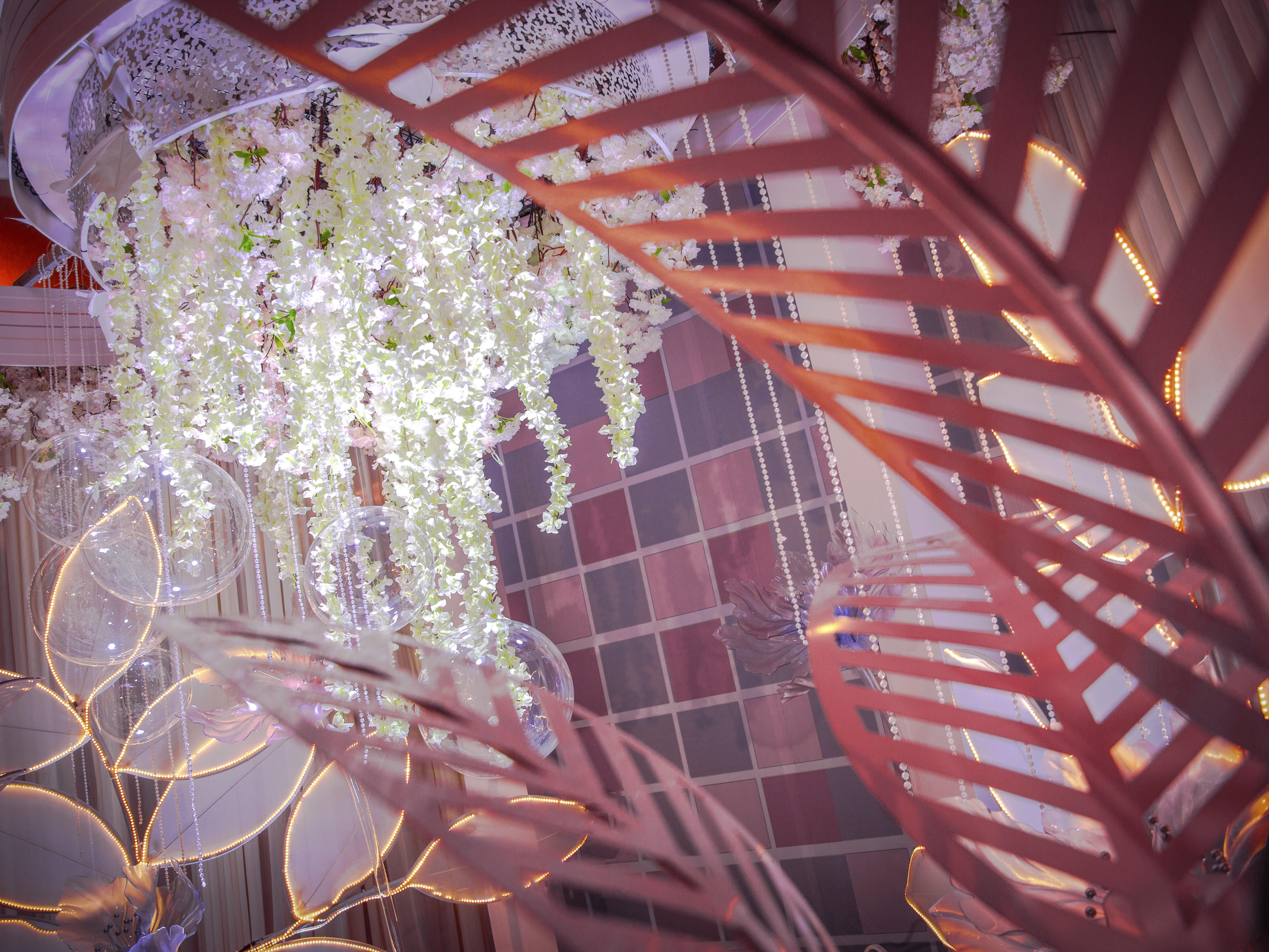 【霖笙婚礼】粉色系暗场婚礼/灯光创意满满