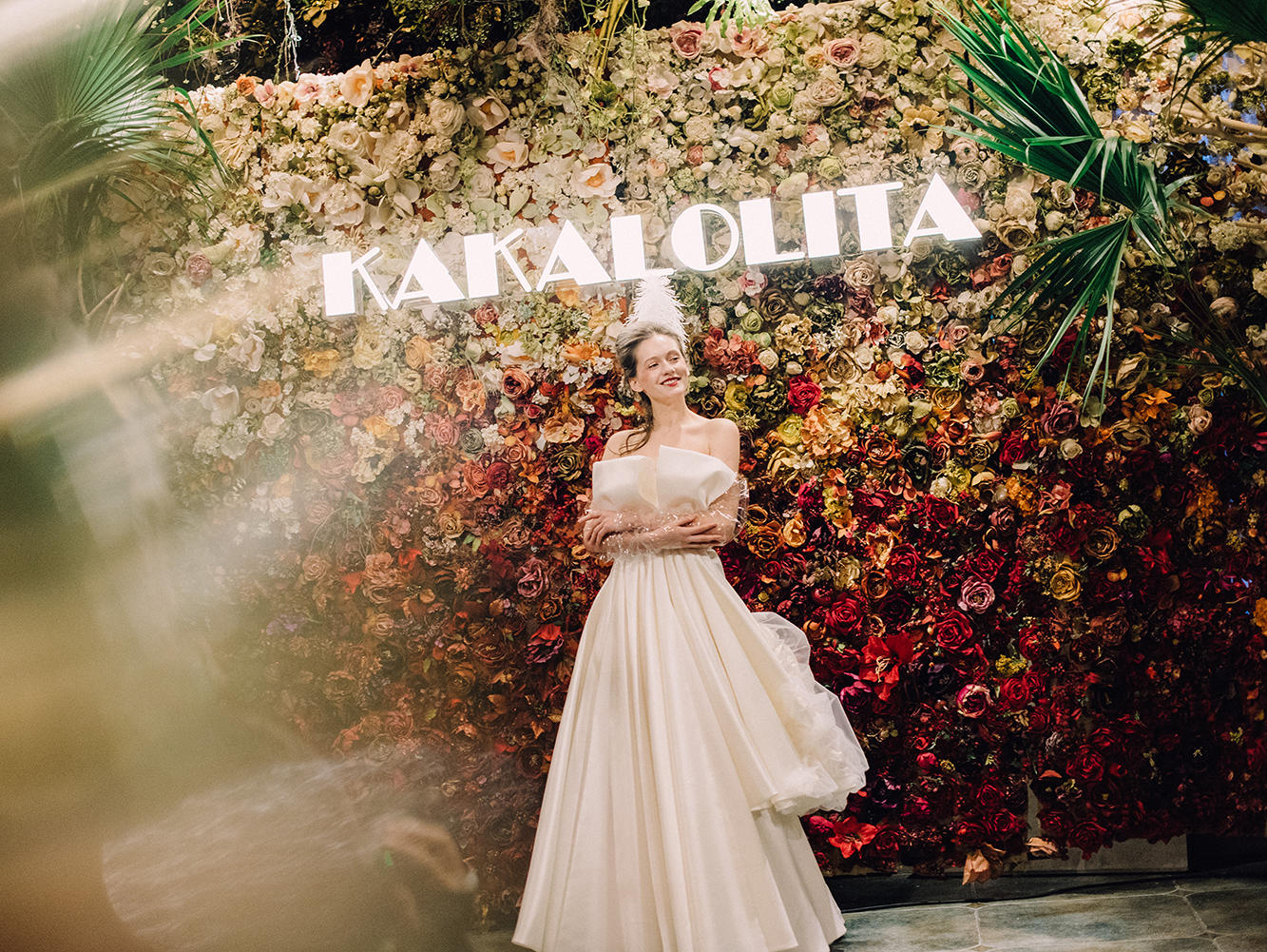 2019春夏新款婚纱缎面蝴蝶结款式