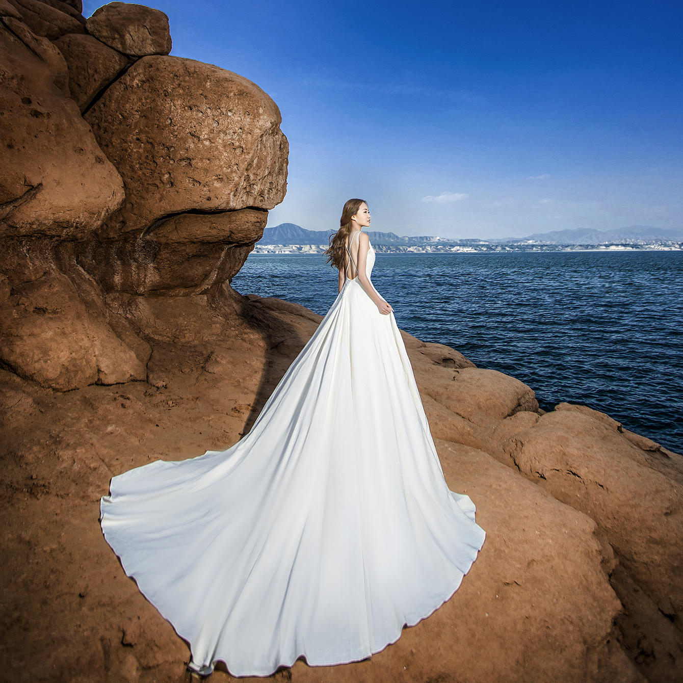 【旅拍直減2000元】 不出家門拍出海邊婚紗照