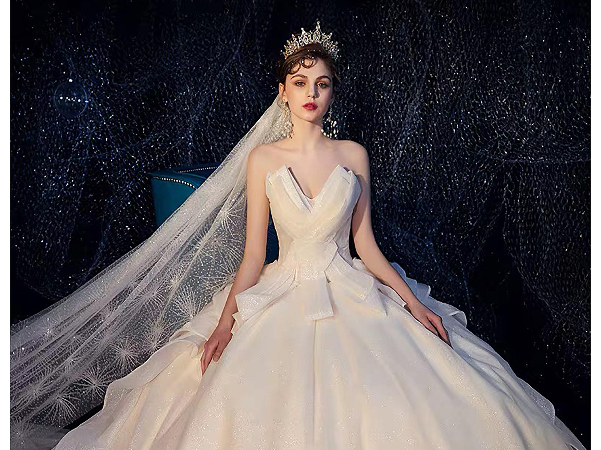【花解语嫁衣】抹胸法式宫廷奢华星空拖尾主仪式纱