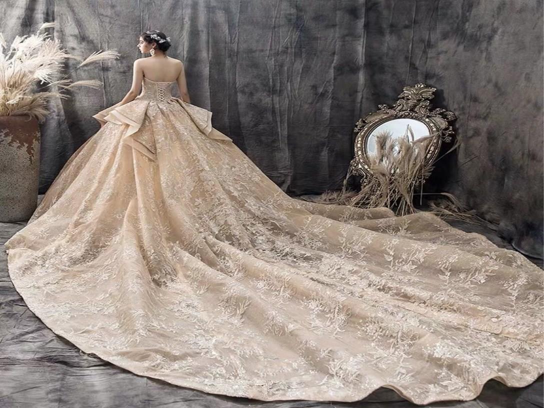 重手工香槟金色主纱大拖尾