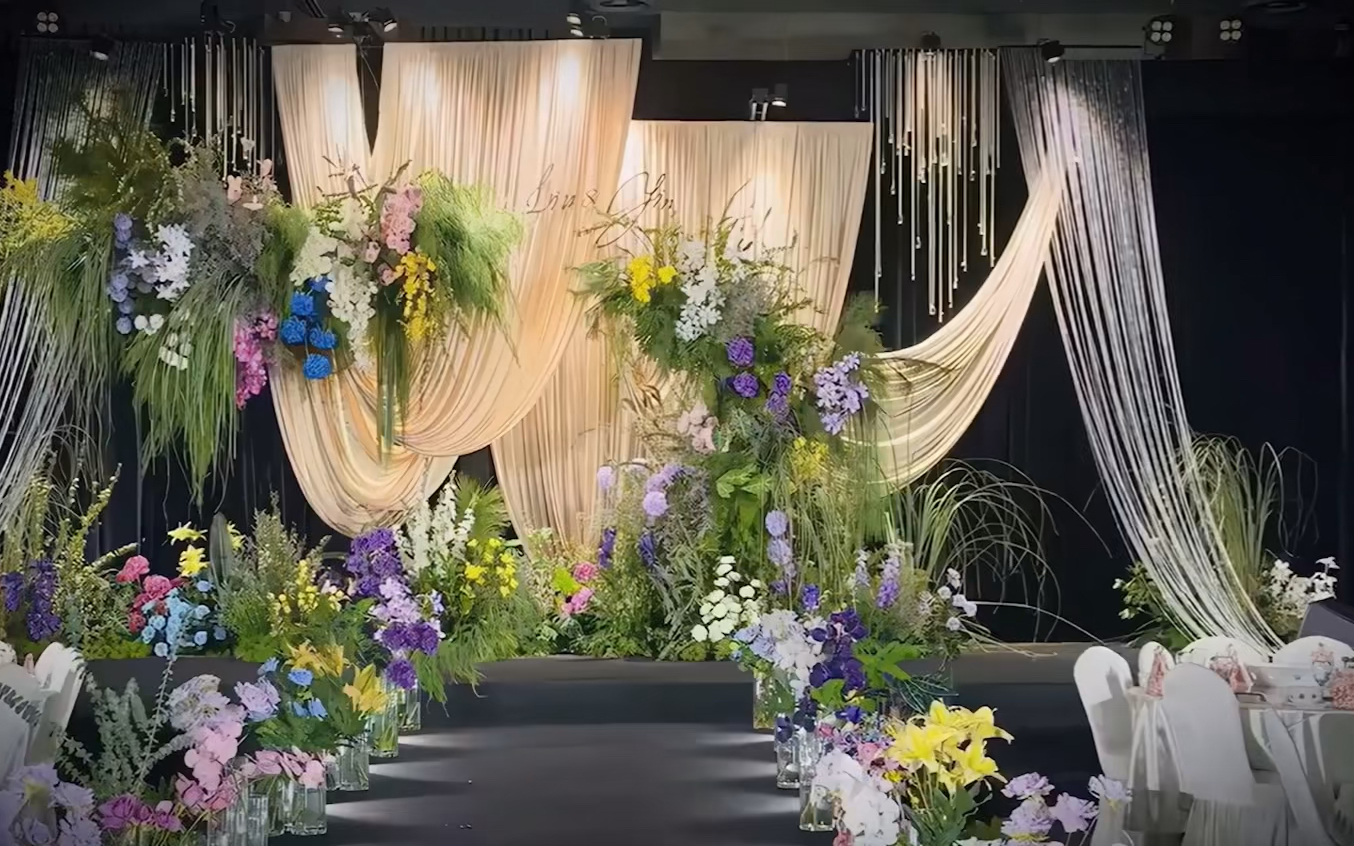 花海织就的婚礼童话秘境