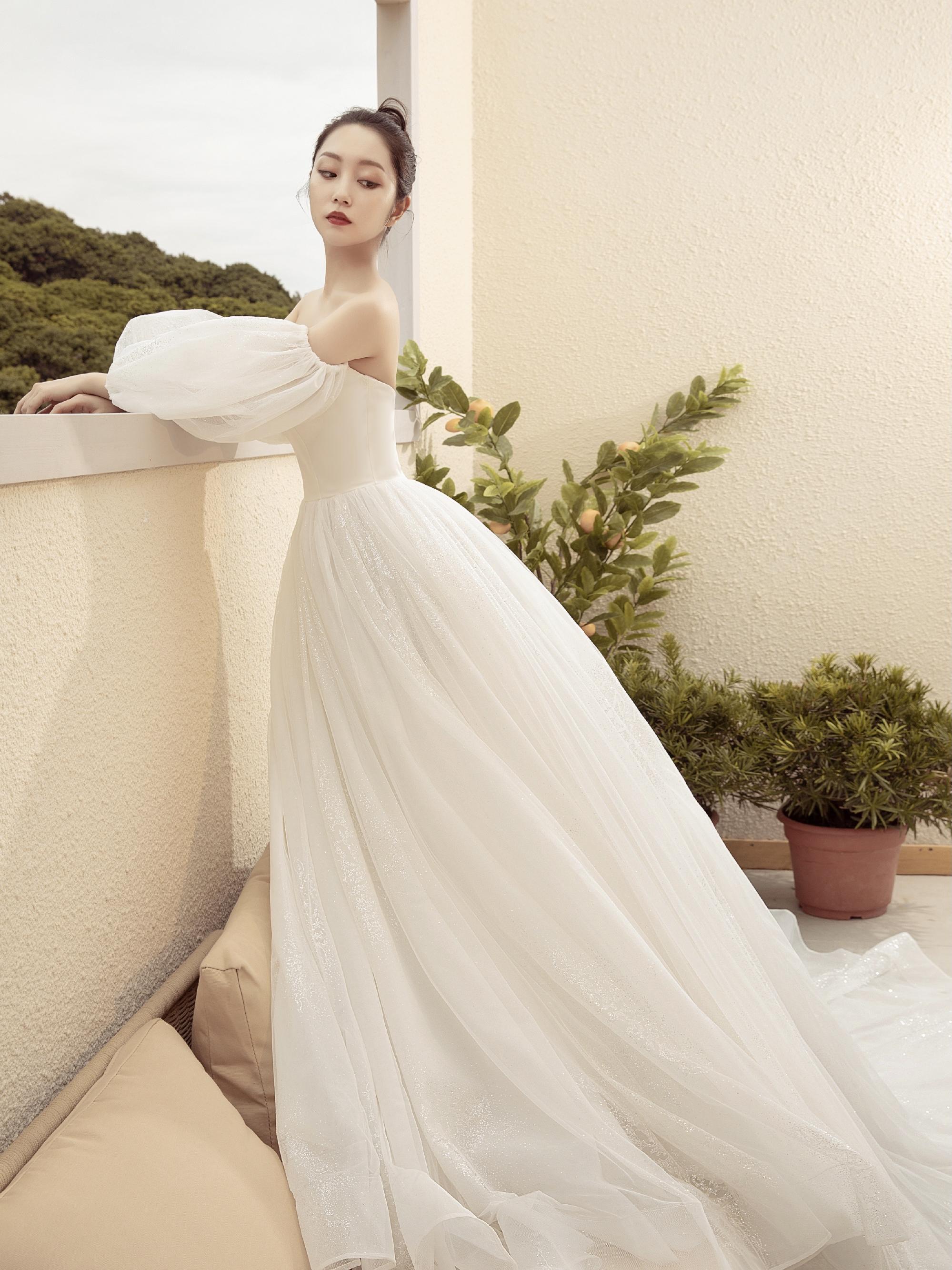 【限时限量】出门+拖尾+秀禾+敬酒+伴娘3980