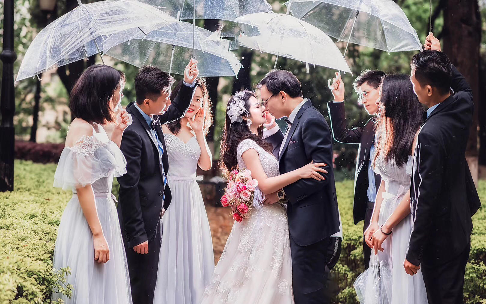 【卡弗丽婚纱礼服】庄重风格拖尾教堂婚礼多风格拍摄