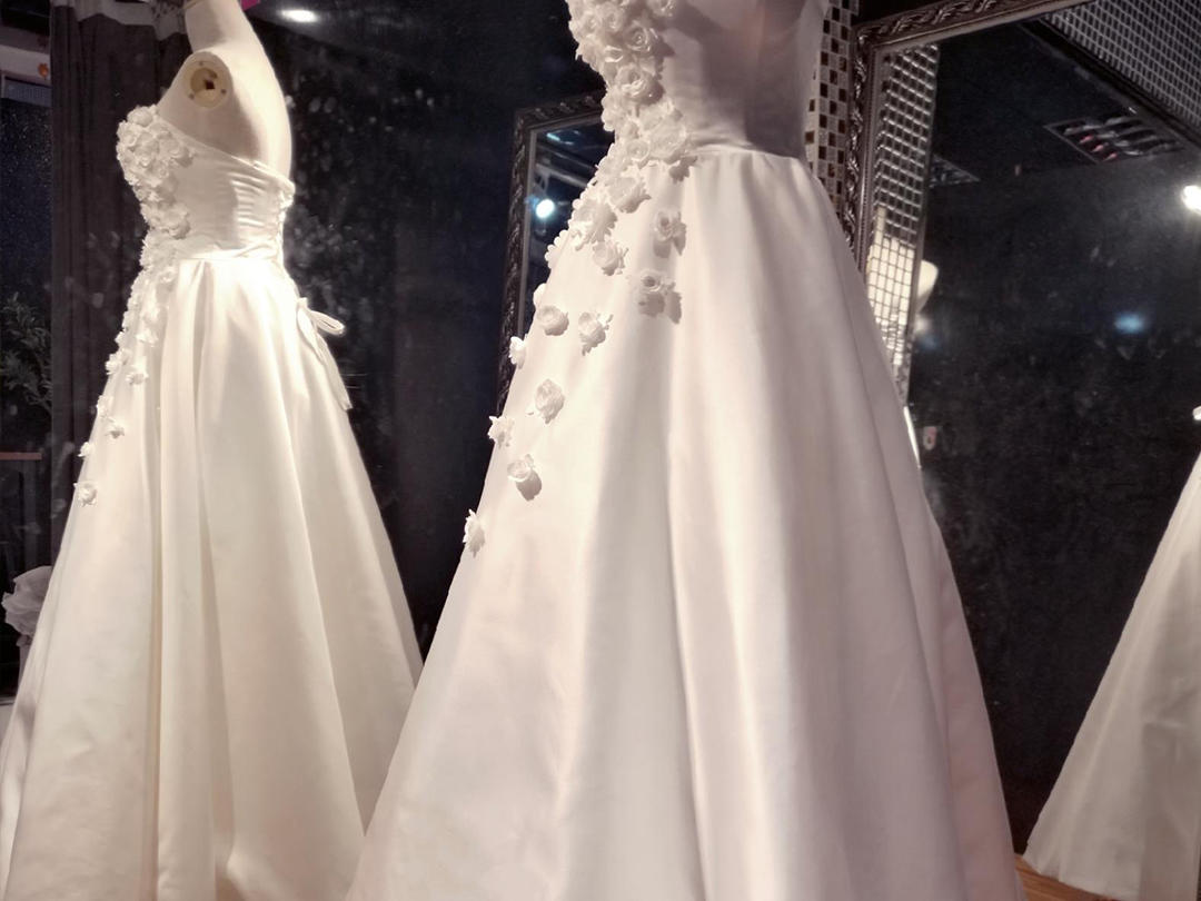 【劲爆超值推荐】主纱/齐地纱+敬酒服+伴娘服