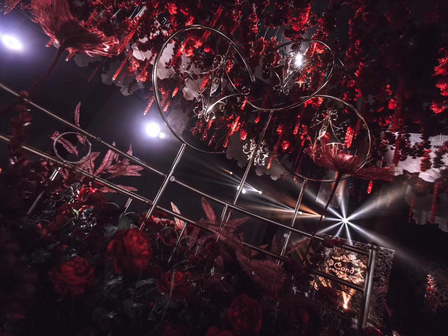 红色高端欧式主题婚礼含飘顶