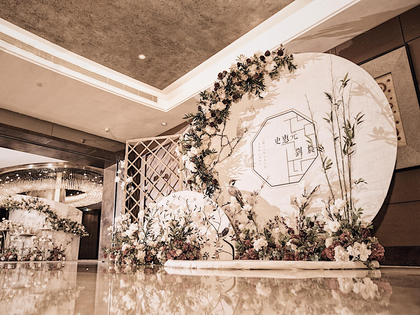 MC高端婚礼会馆 （如诗如画)