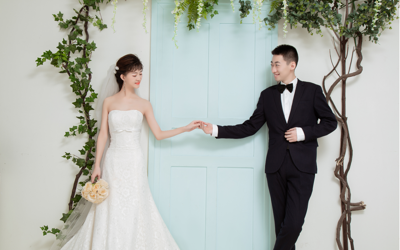 【性價(jià)比套餐】網(wǎng)紅內(nèi)景＋6服6造＋萬(wàn)元禮包