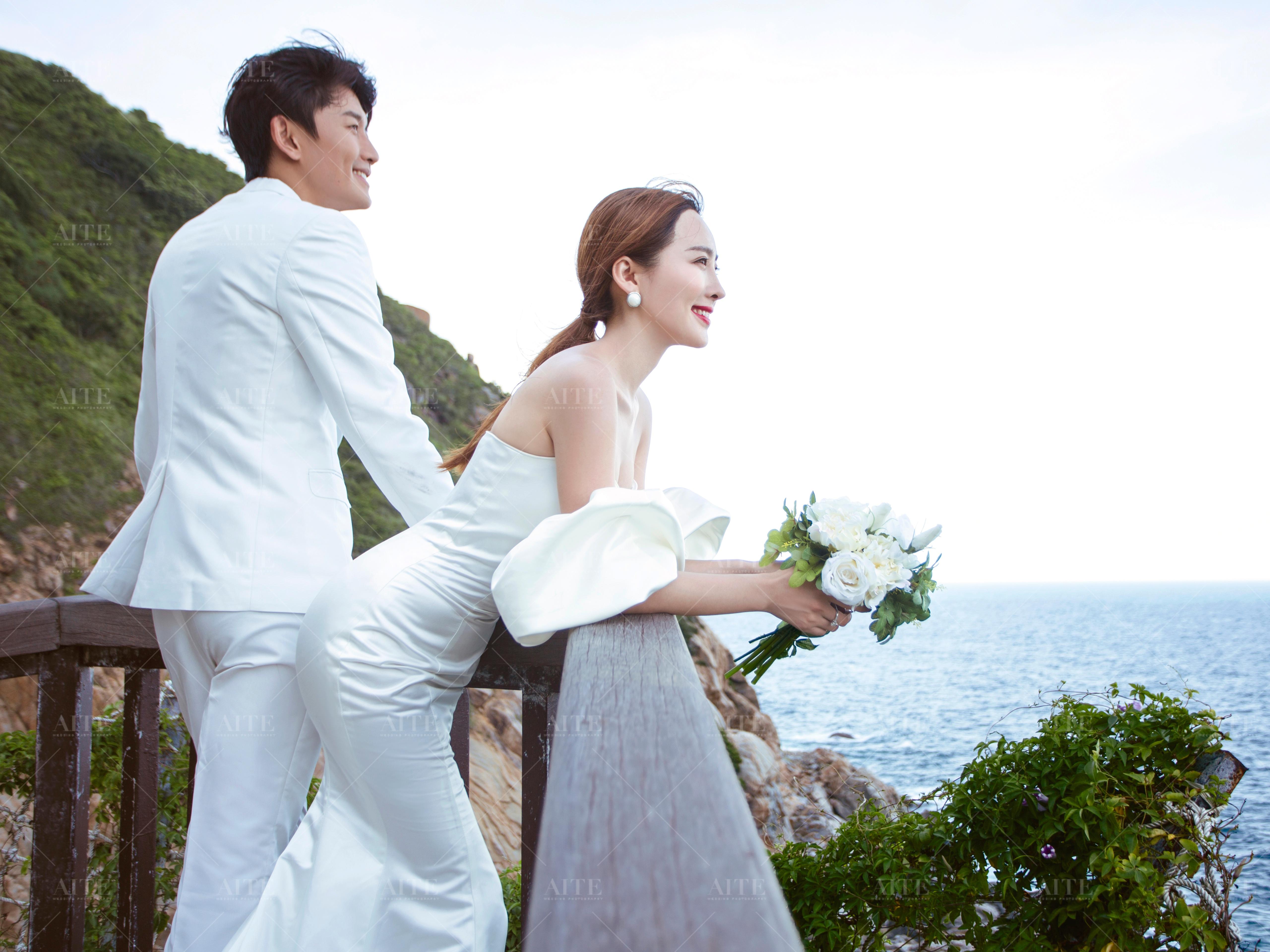 爱特婚纱_动漫婚纱情侣头像