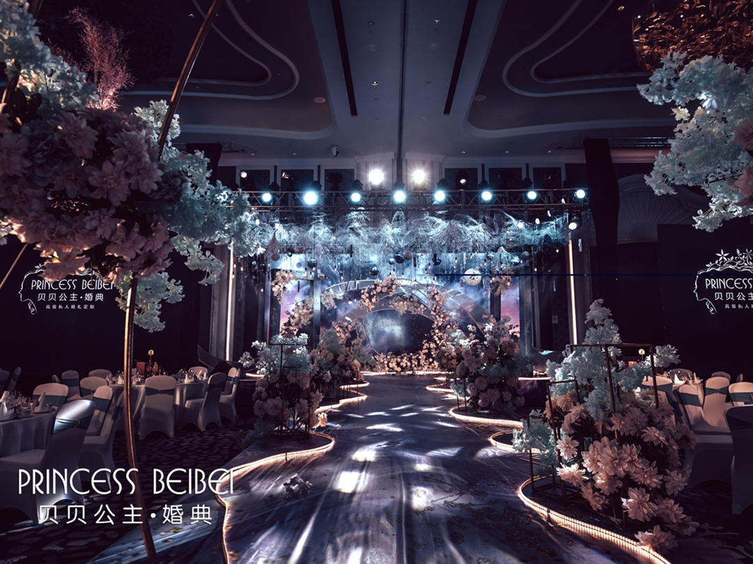 梦幻深蓝 宇宙星河的深邃之美