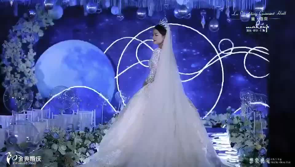 {麓•造型}化妆总监＋全天跟妆＋助理