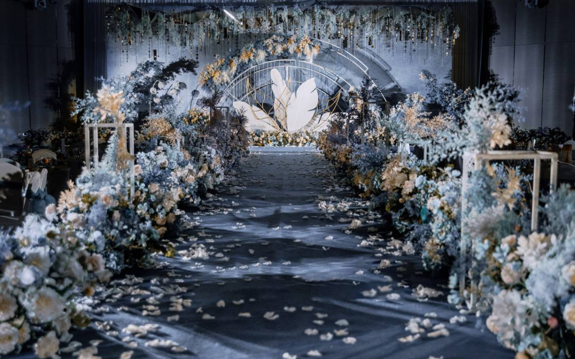 温柔高级莫兰迪色系婚礼——小预算婚礼