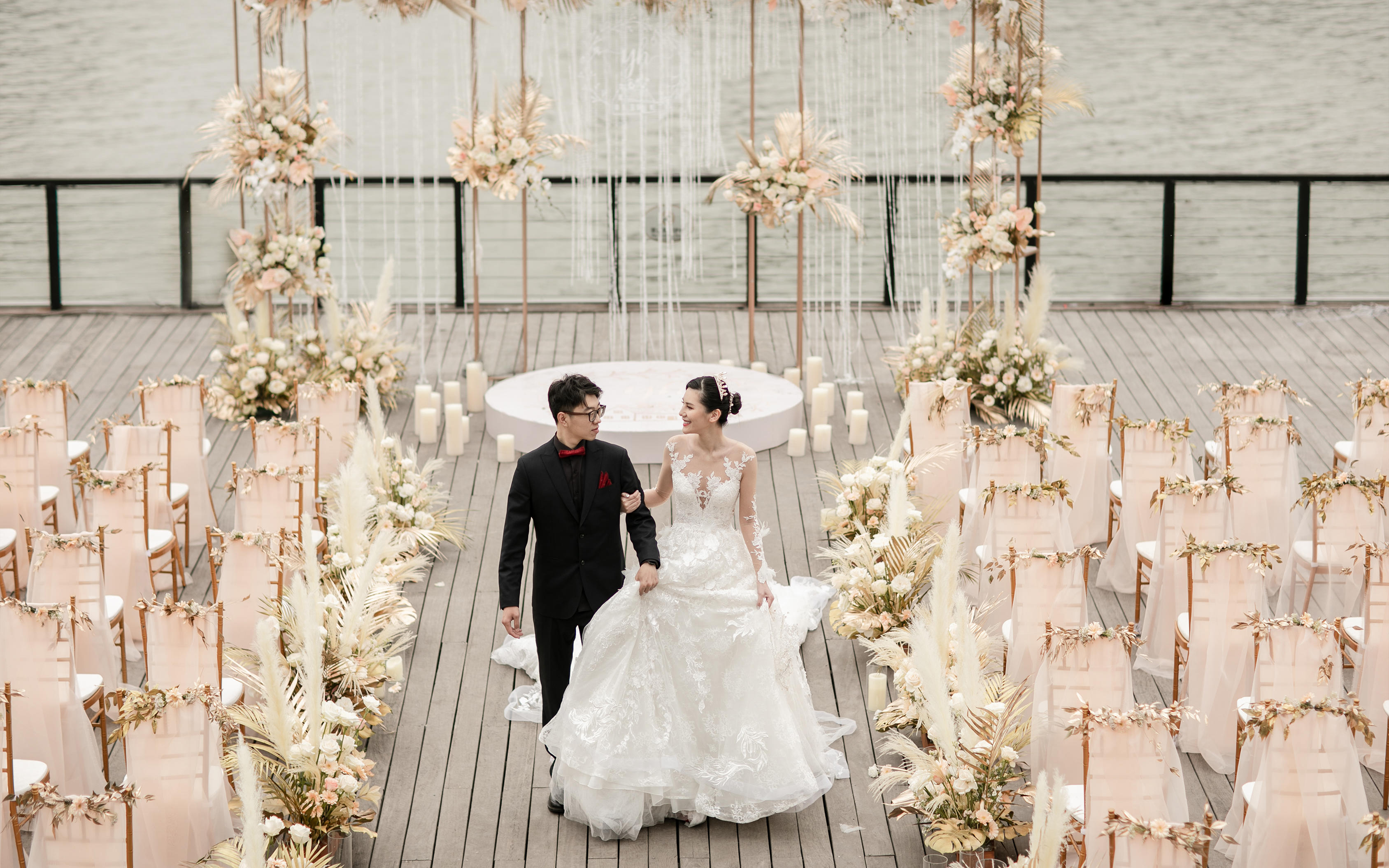 【香槟色江边唯美清新婚礼】