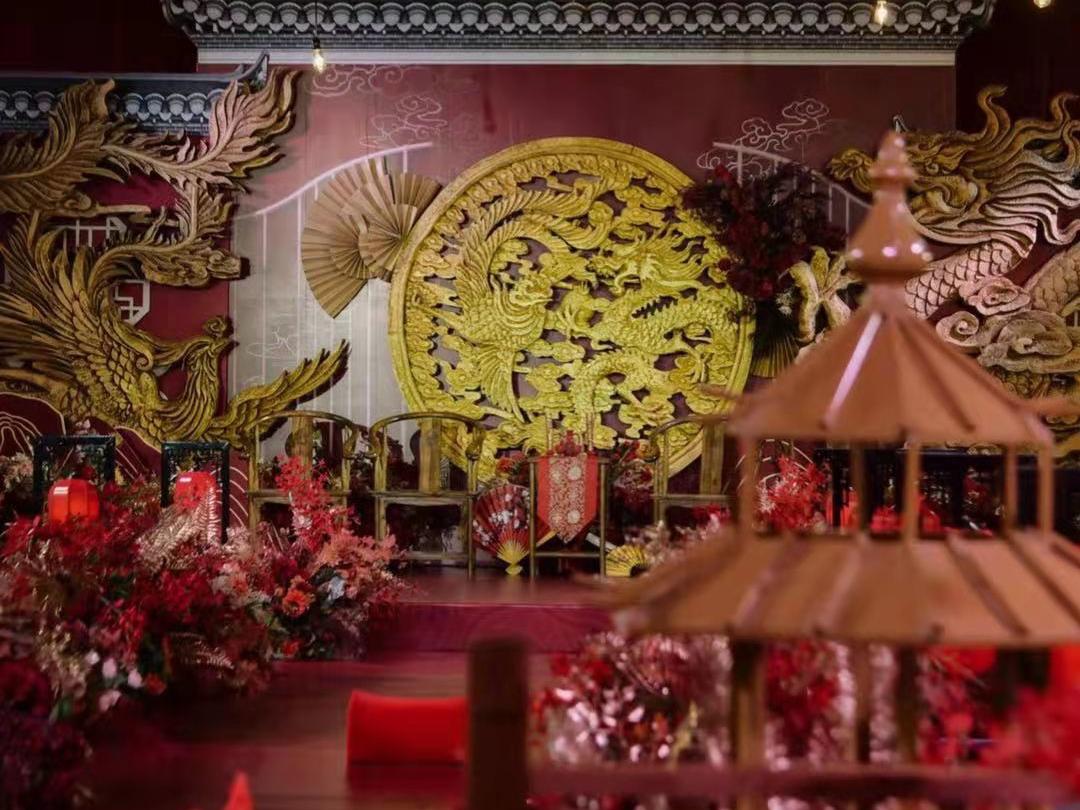 所谓伊人，在水一方  新中国红 六安花海阁