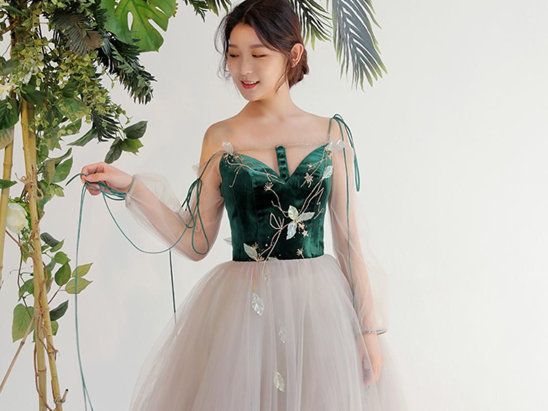 2019嫁日轻奢出门纱+主纱+敬酒服+跟妆套系