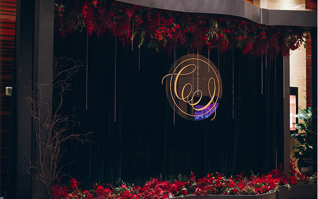 红黑撞色 沉淀香醇红酒般婚礼