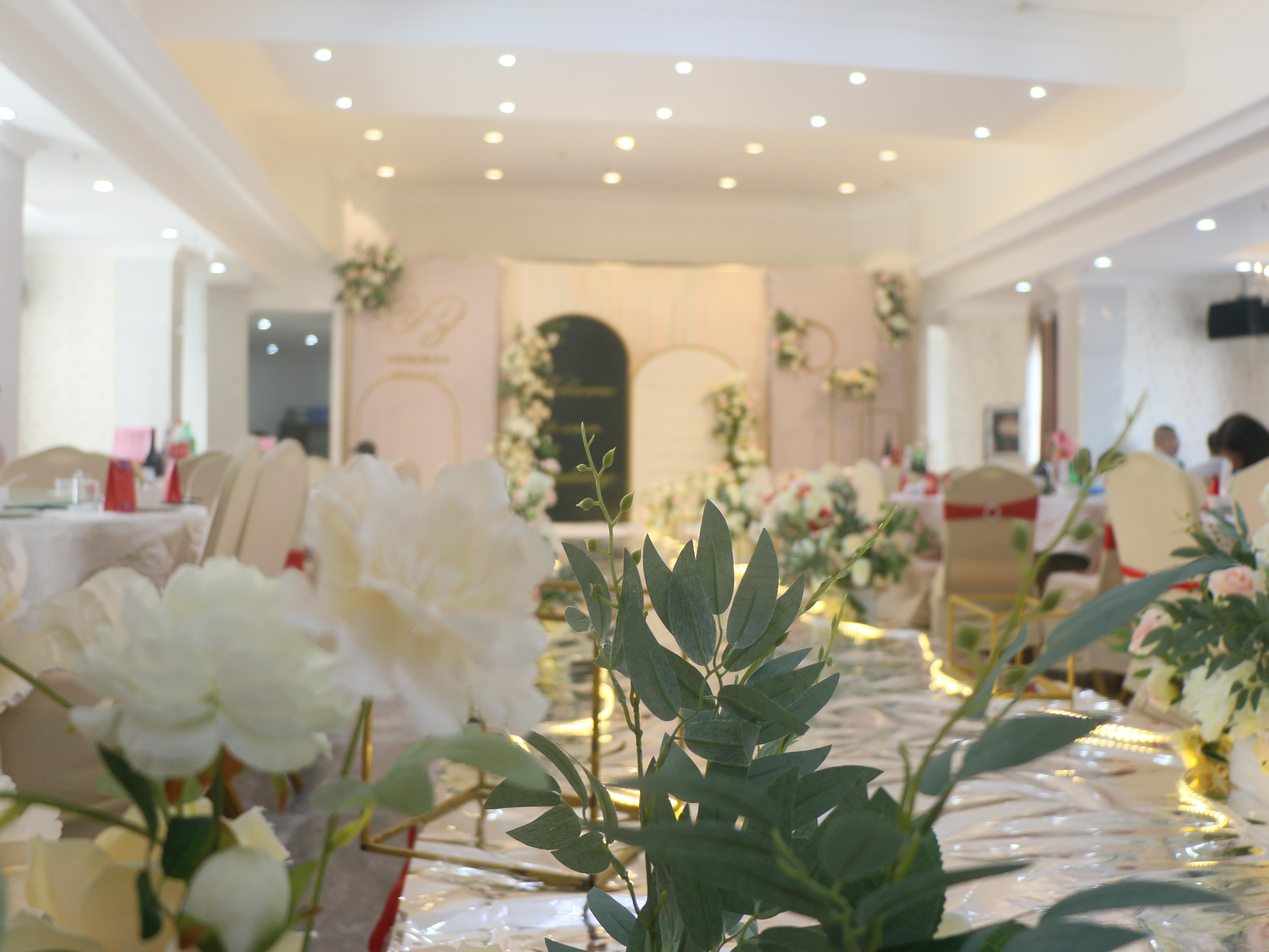 香槟色唯美婚礼           