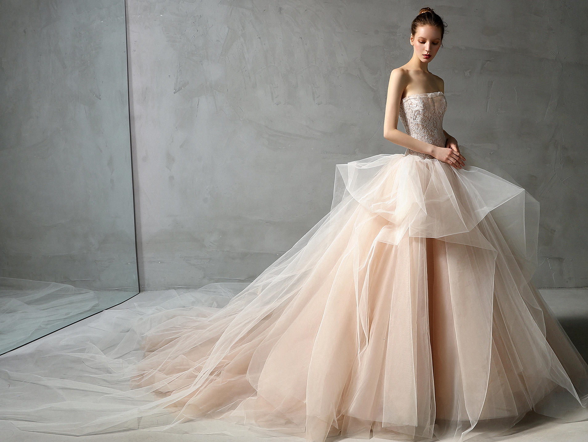 【木槿婚纱一站式套餐】完美主义四件套+首席档跟妆