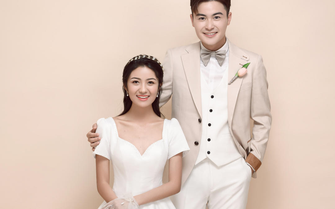 星工场八月双享惠圣罗兰系列