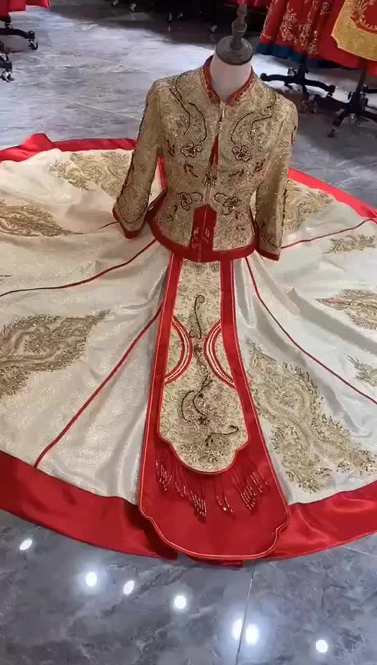 劲爆团购2180婚礼当天礼服跟妆全包套餐