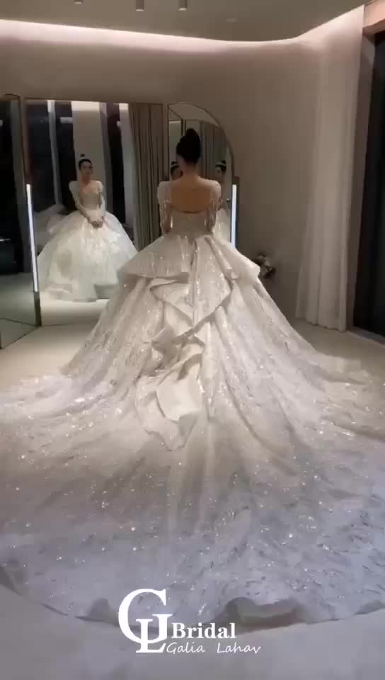 【KISS蜜婚纱】甄选品质&高定手工婚纱