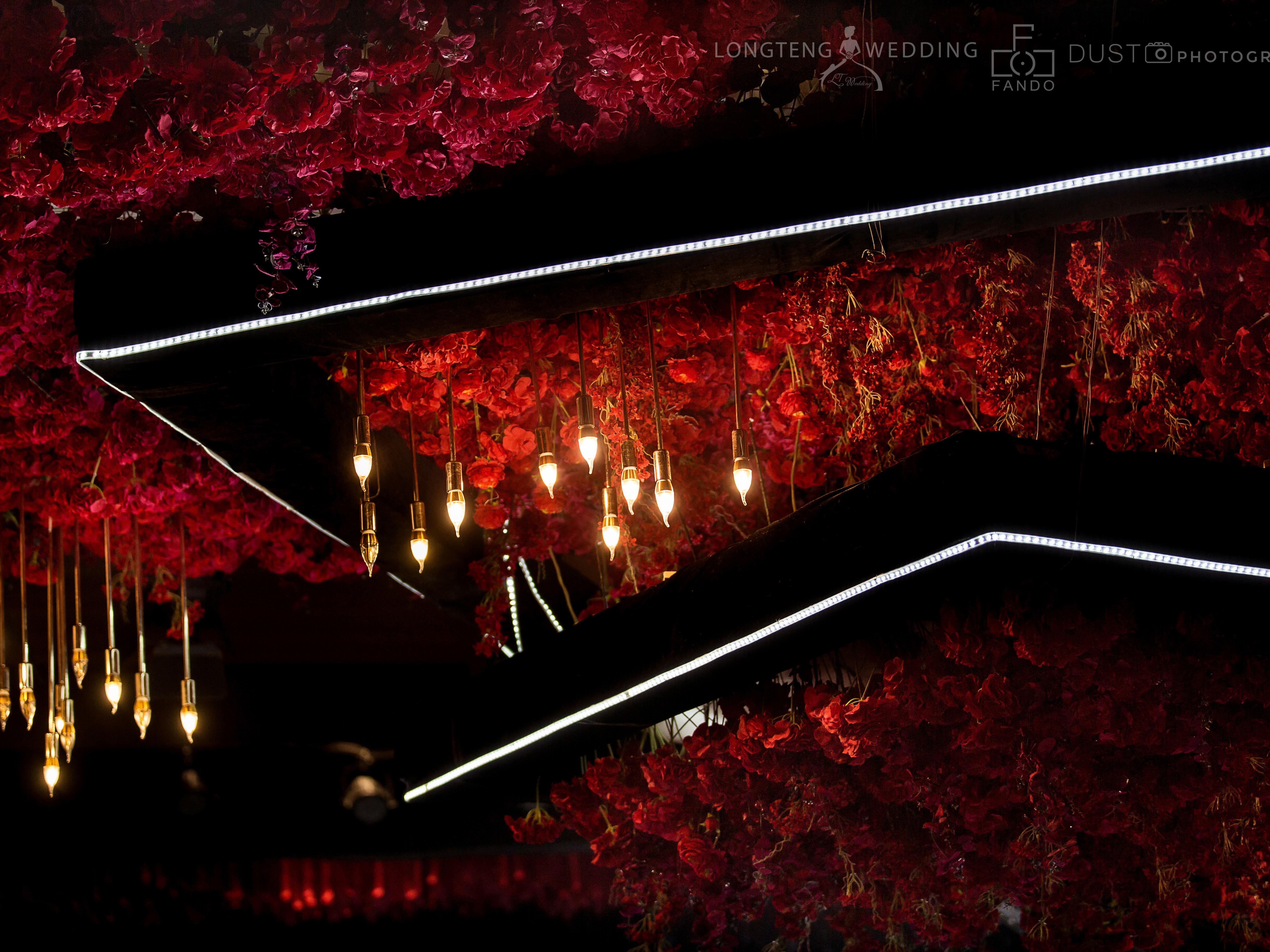 【首席团队】红黑色大气婚礼+包四大金刚