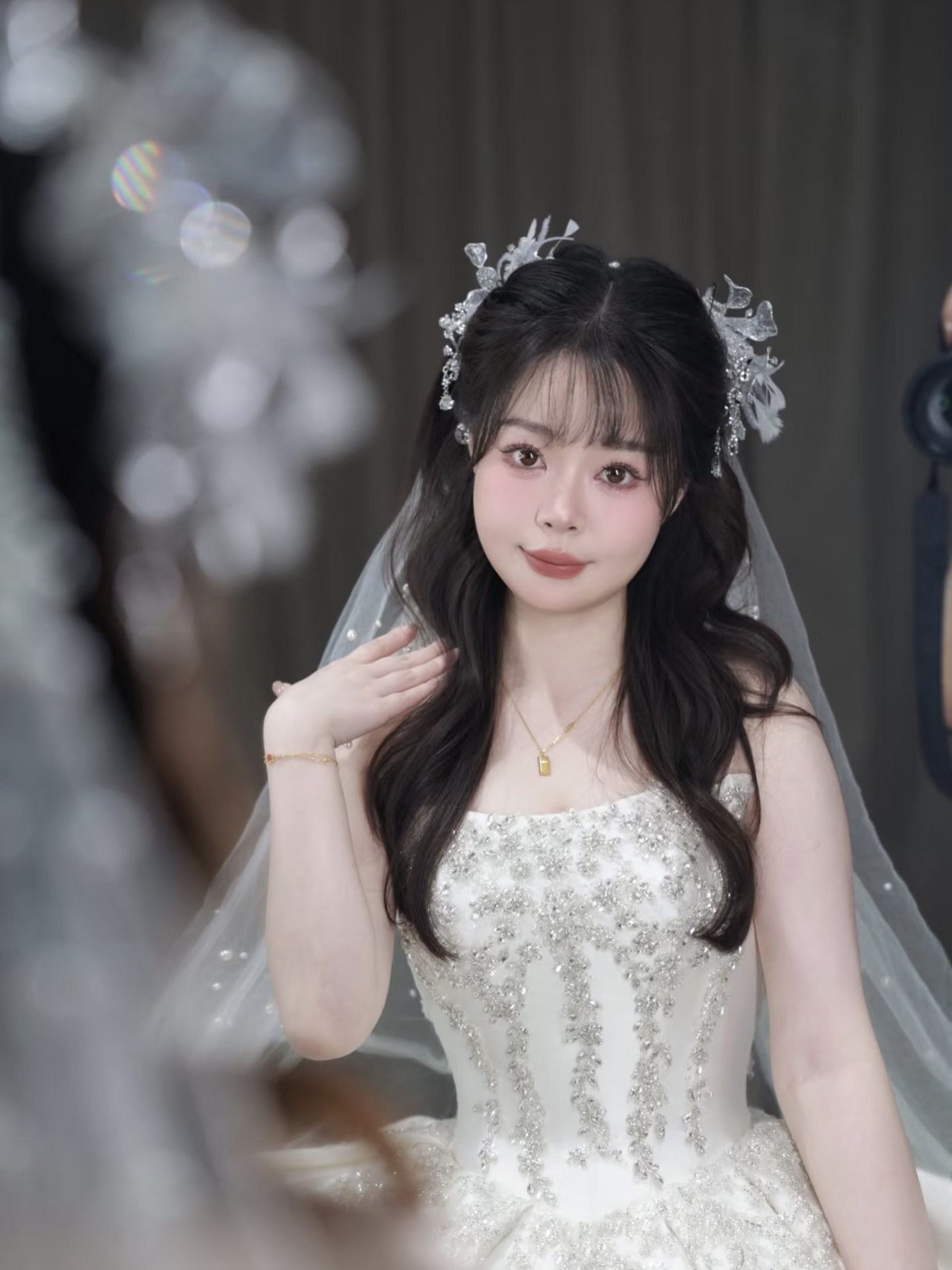 韓式溫婉披發(fā)造型