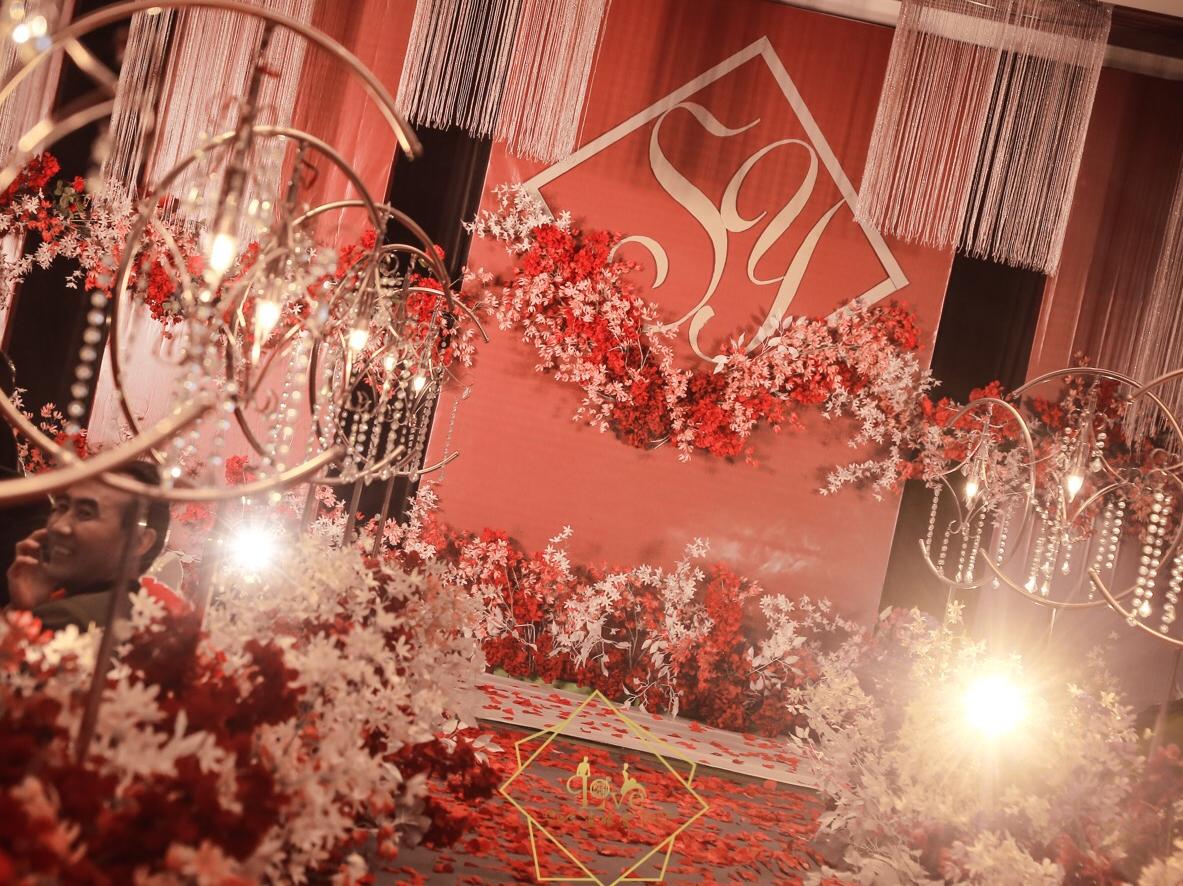 【送云南6天5晚豪华游】大金刚全包+婚礼布置全包