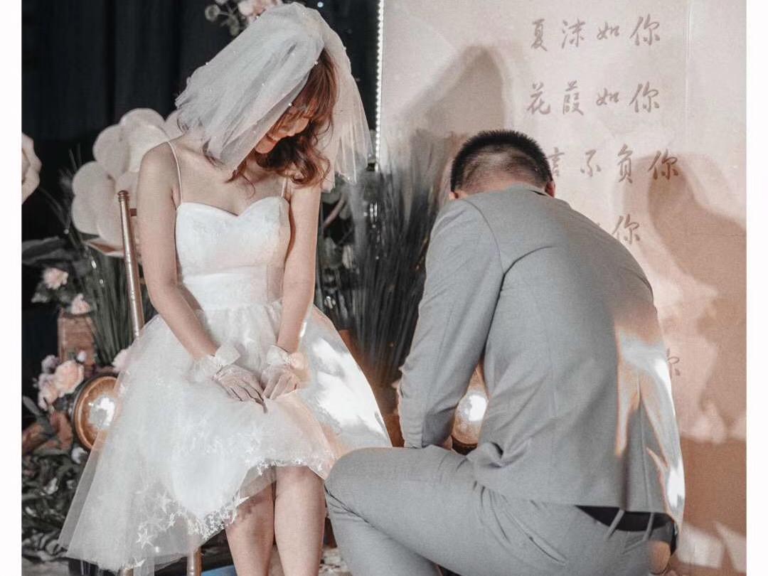 超值幸福套餐+西服6件套+主纱+齐地纱+秀禾