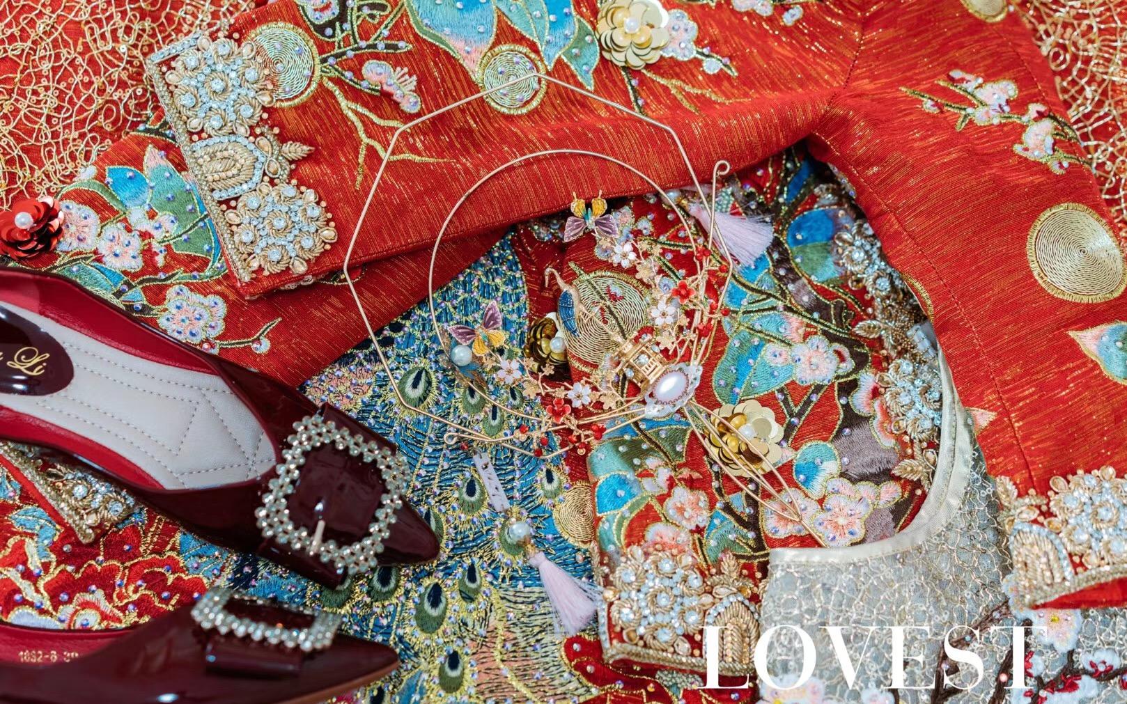 【洛维思婚纱】新款秀禾-艳丽红&尊贵黄